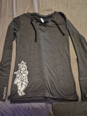 WOMENS Gray Lace-Up Long Sleeve Top with Graphic KRISHNA